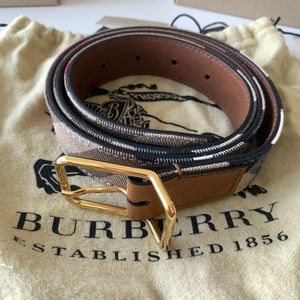 Burberry Horseferry Check belt in Leather